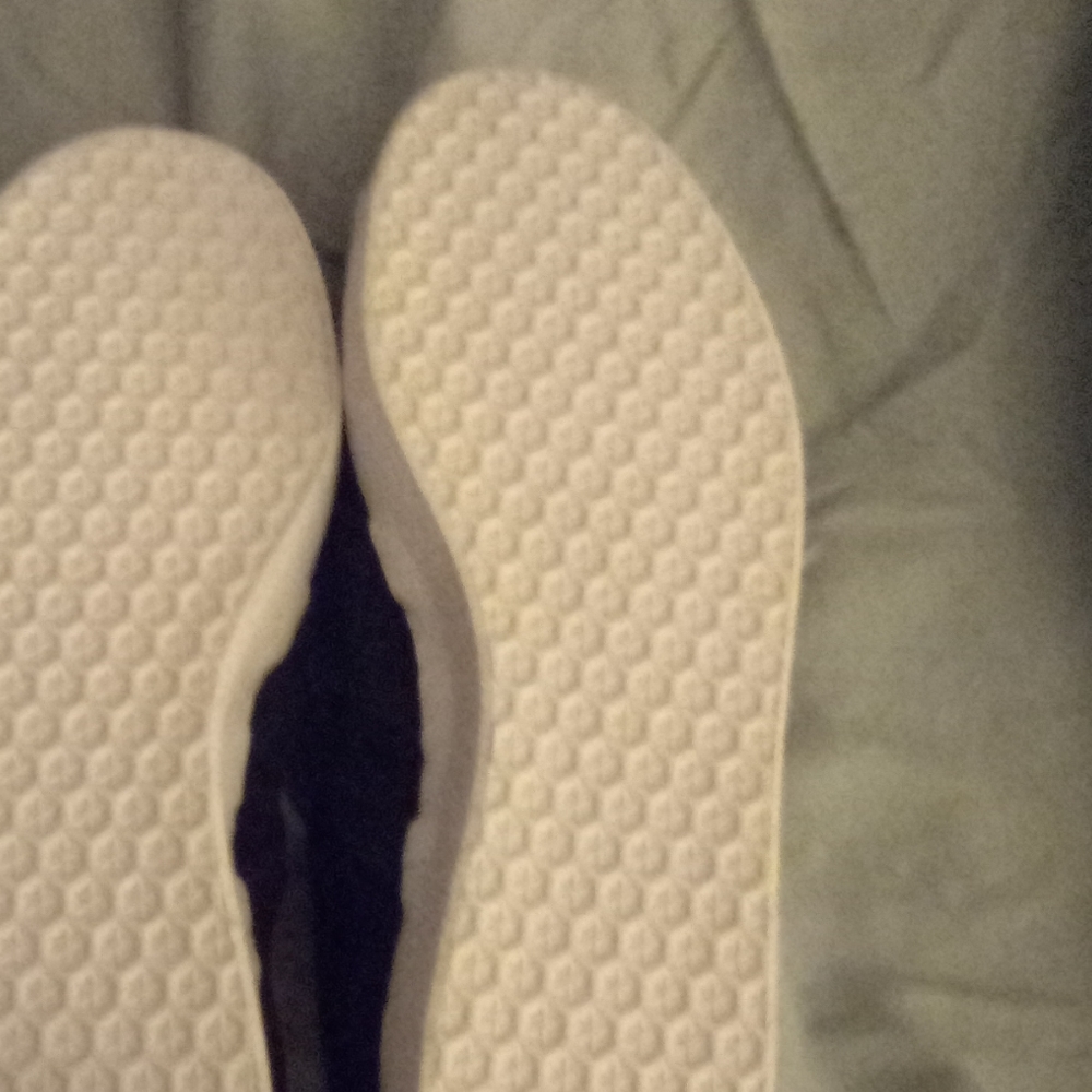 Shoes - Picture 6 of 6